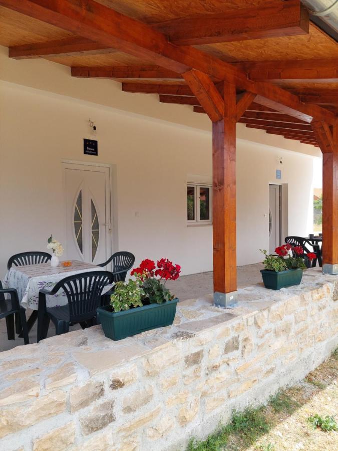 Apartmani Dejan سكرادين المظهر الخارجي الصورة