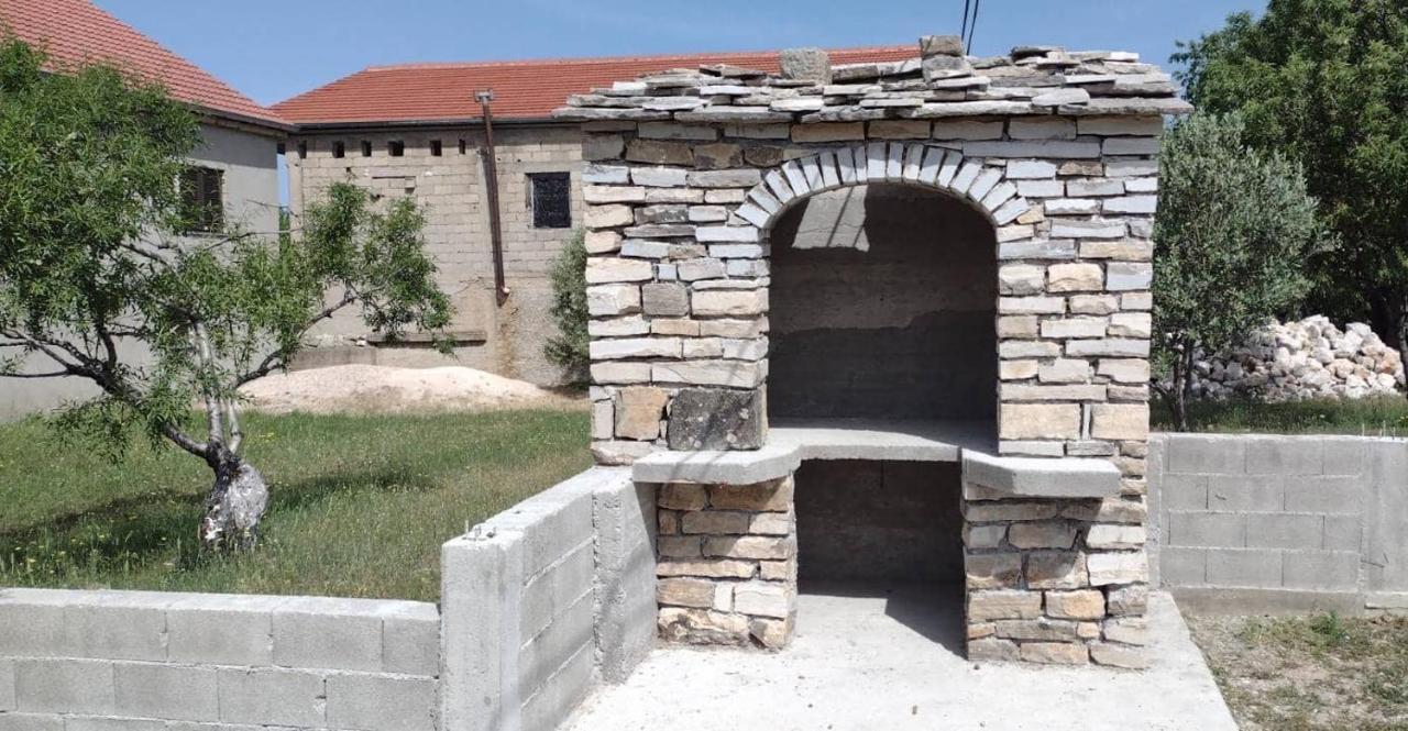Apartmani Dejan سكرادين المظهر الخارجي الصورة